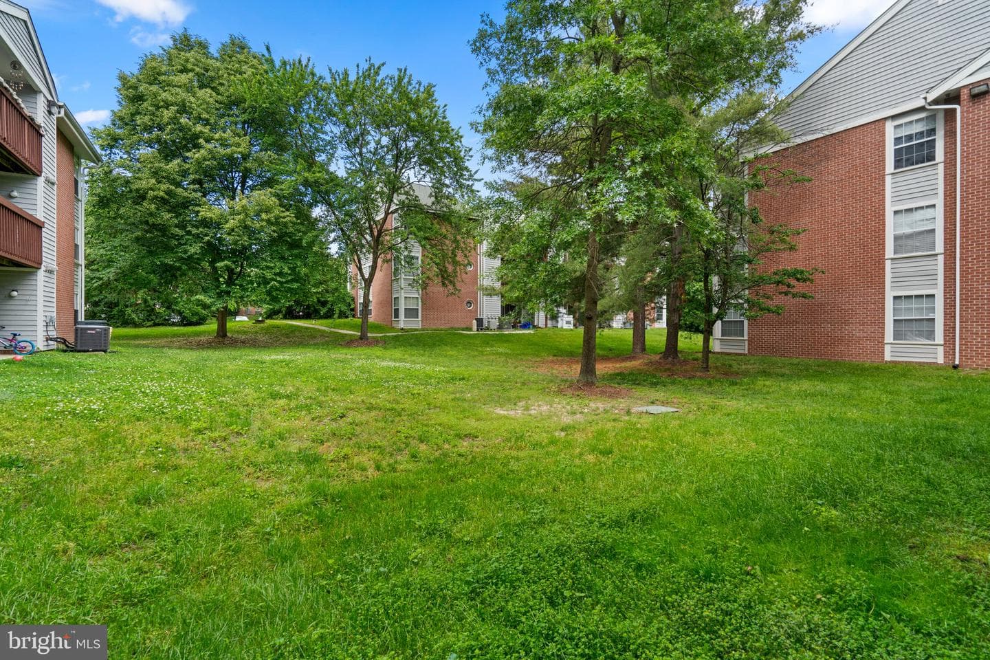 208 Spring Maiden Court #103 photo 27