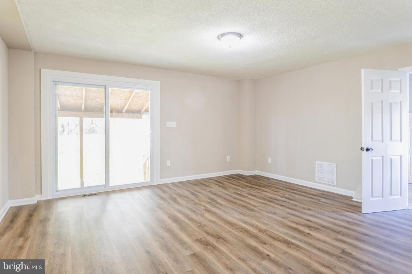 1666 Bay Ridge Road photo 18