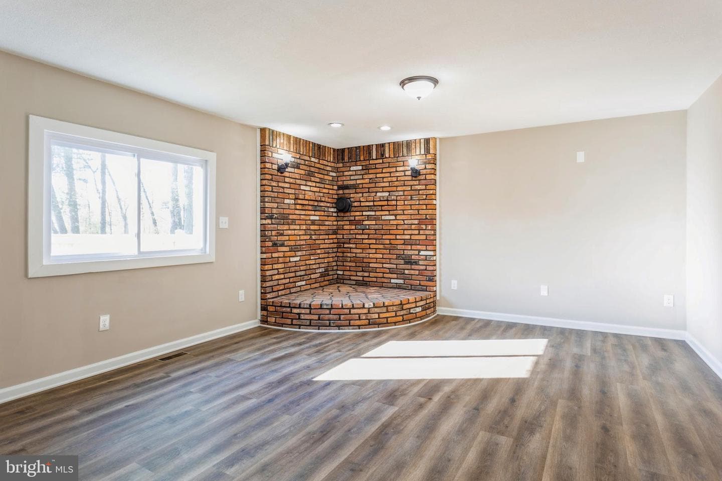 1666 Bay Ridge Road photo 8