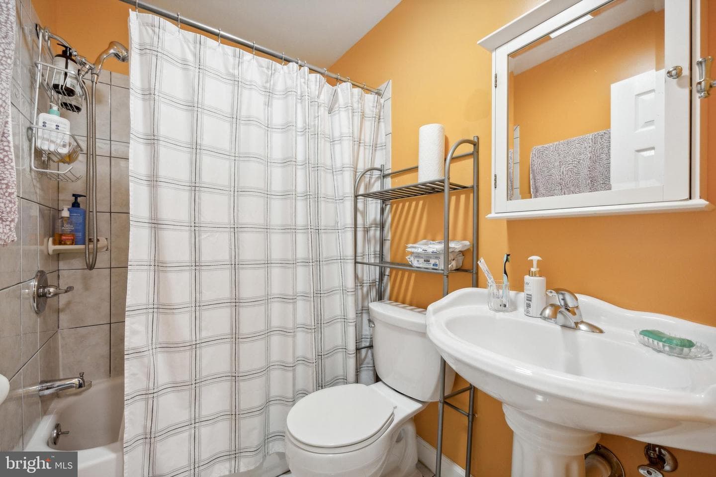 8225 Durness Court photo 12