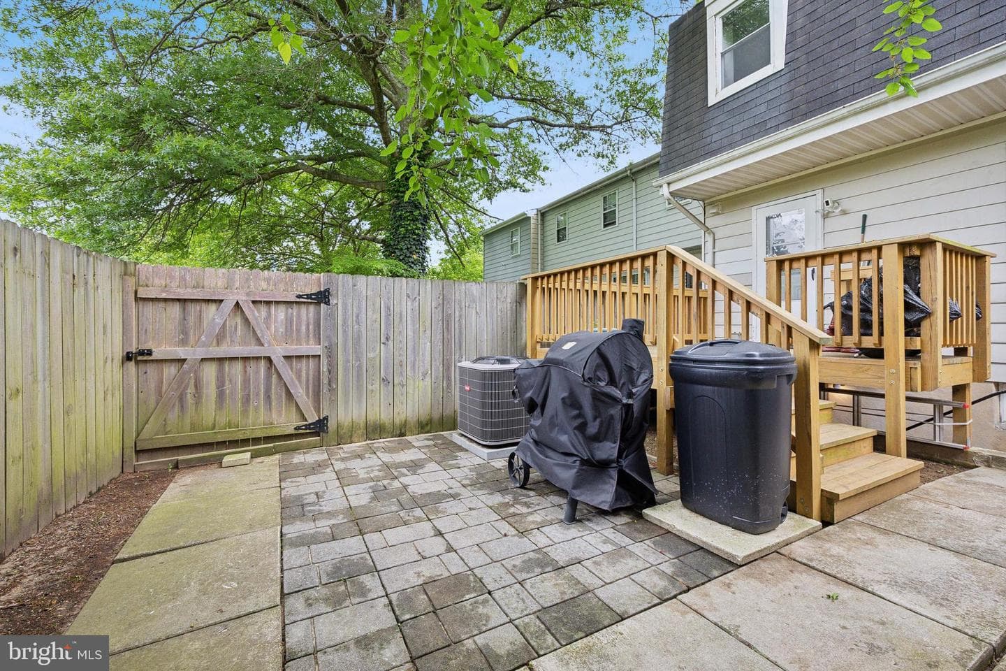 8225 Durness Court photo 24