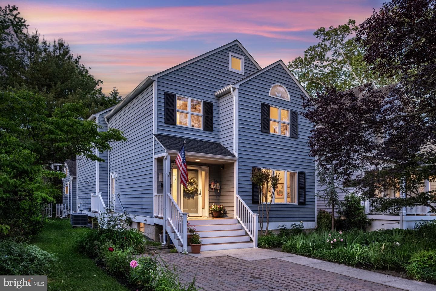 24 Steele Avenue photo 3