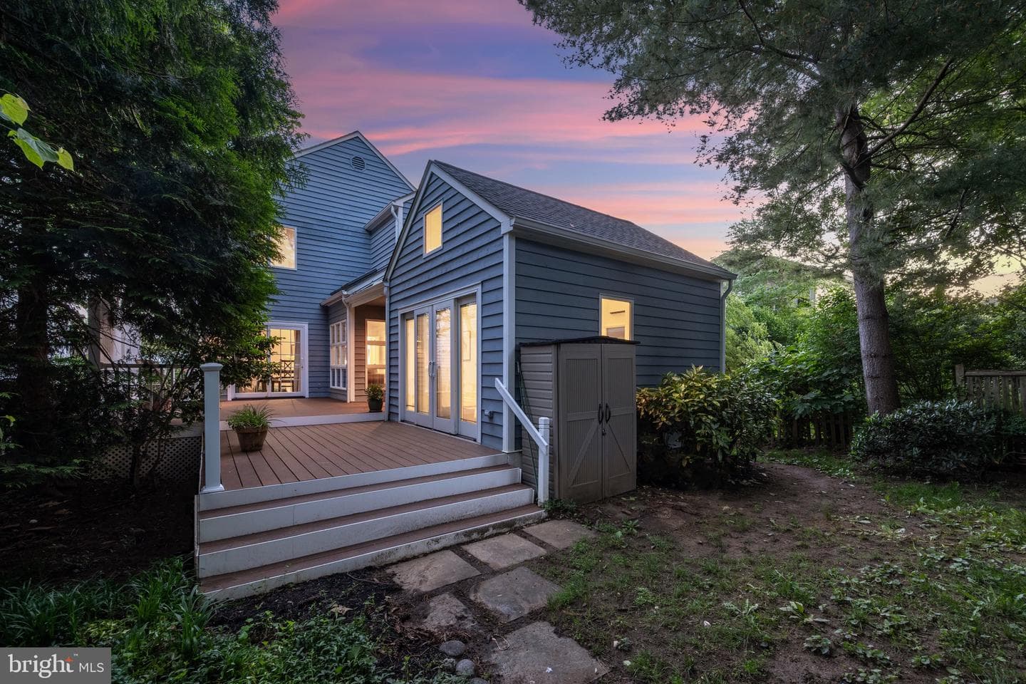 24 Steele Avenue photo 42
