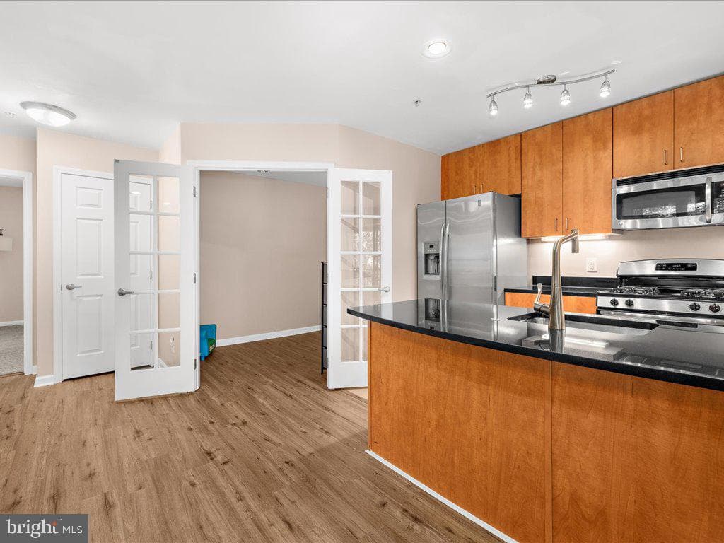 1134 Cove Road #301 photo 7