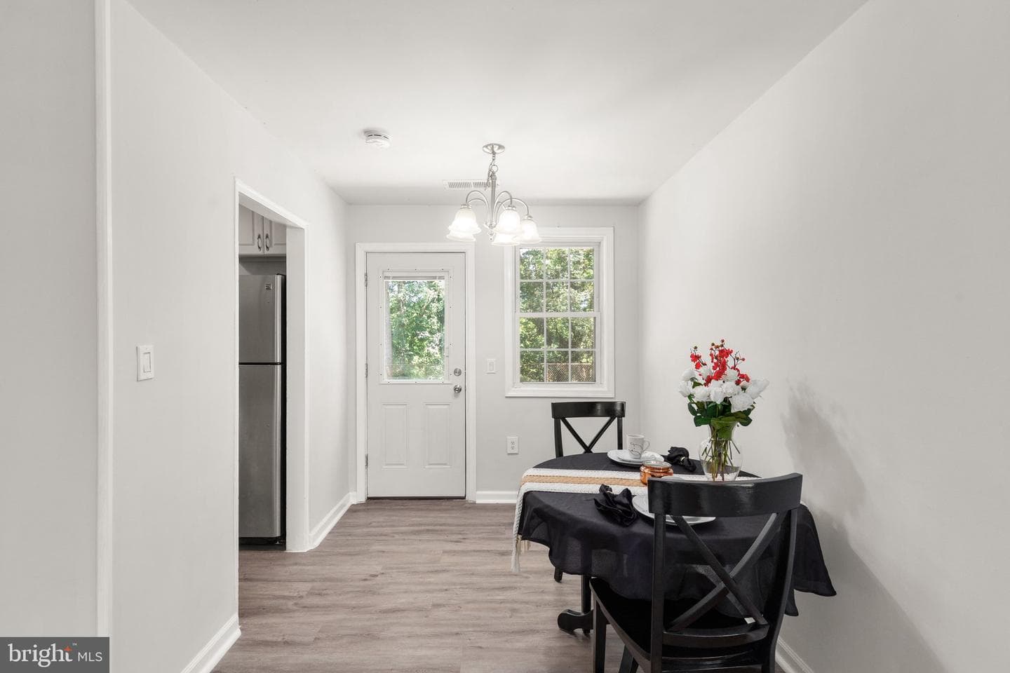 1612 Lorimer Road photo 3