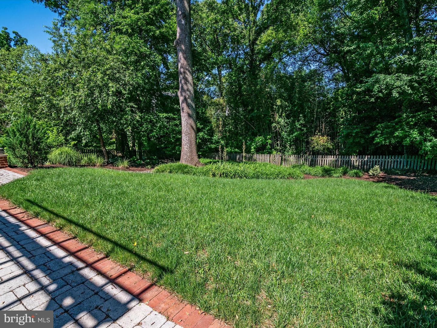 214 S Cherry Grove Avenue photo 32