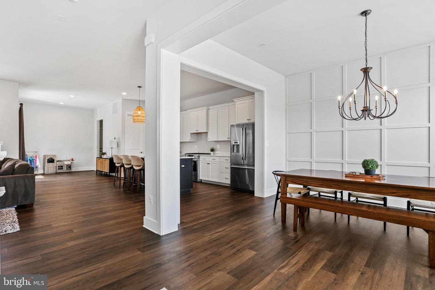 1604 Canary Grass Drive photo 3