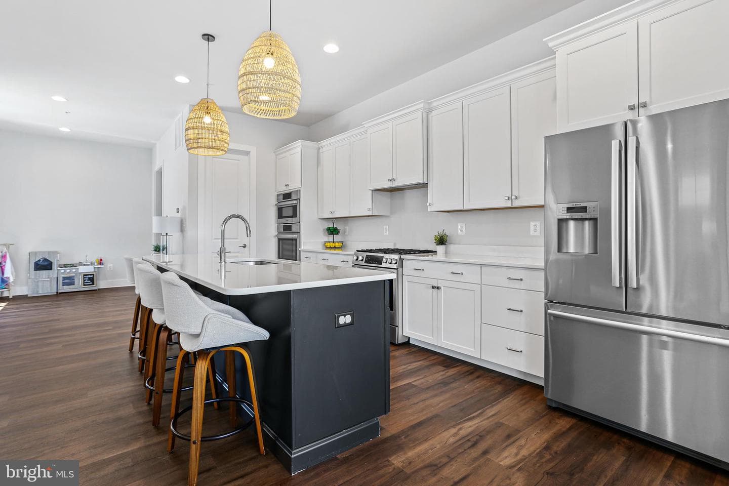 1604 Canary Grass Drive photo 6