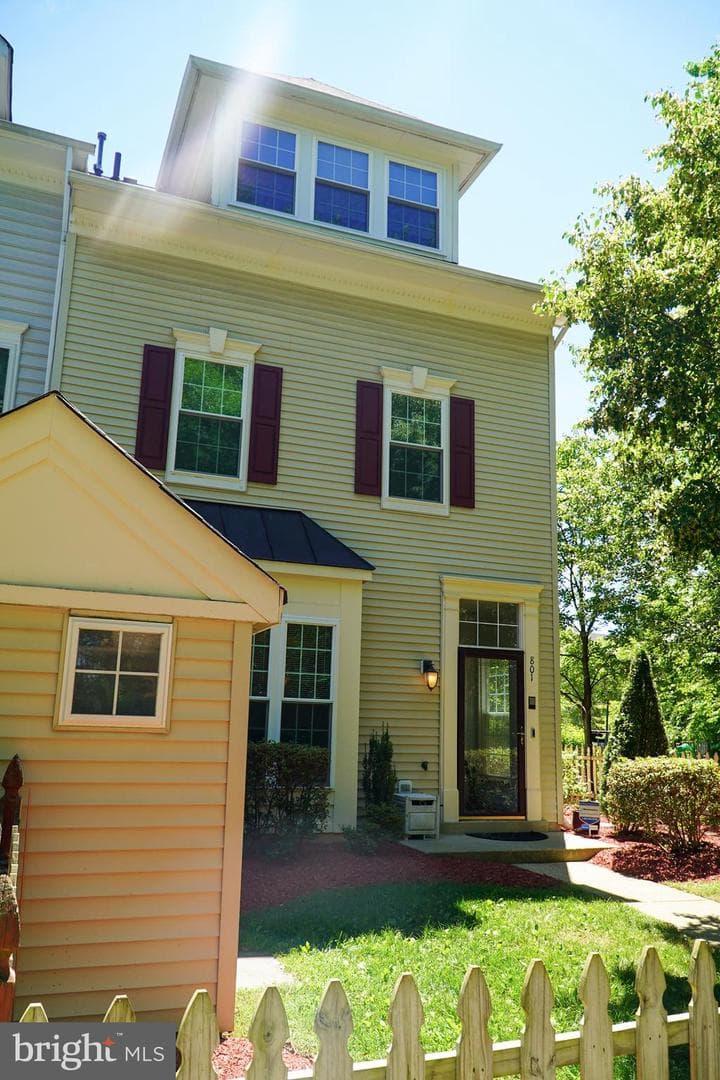 801 Estuary Drive photo 2