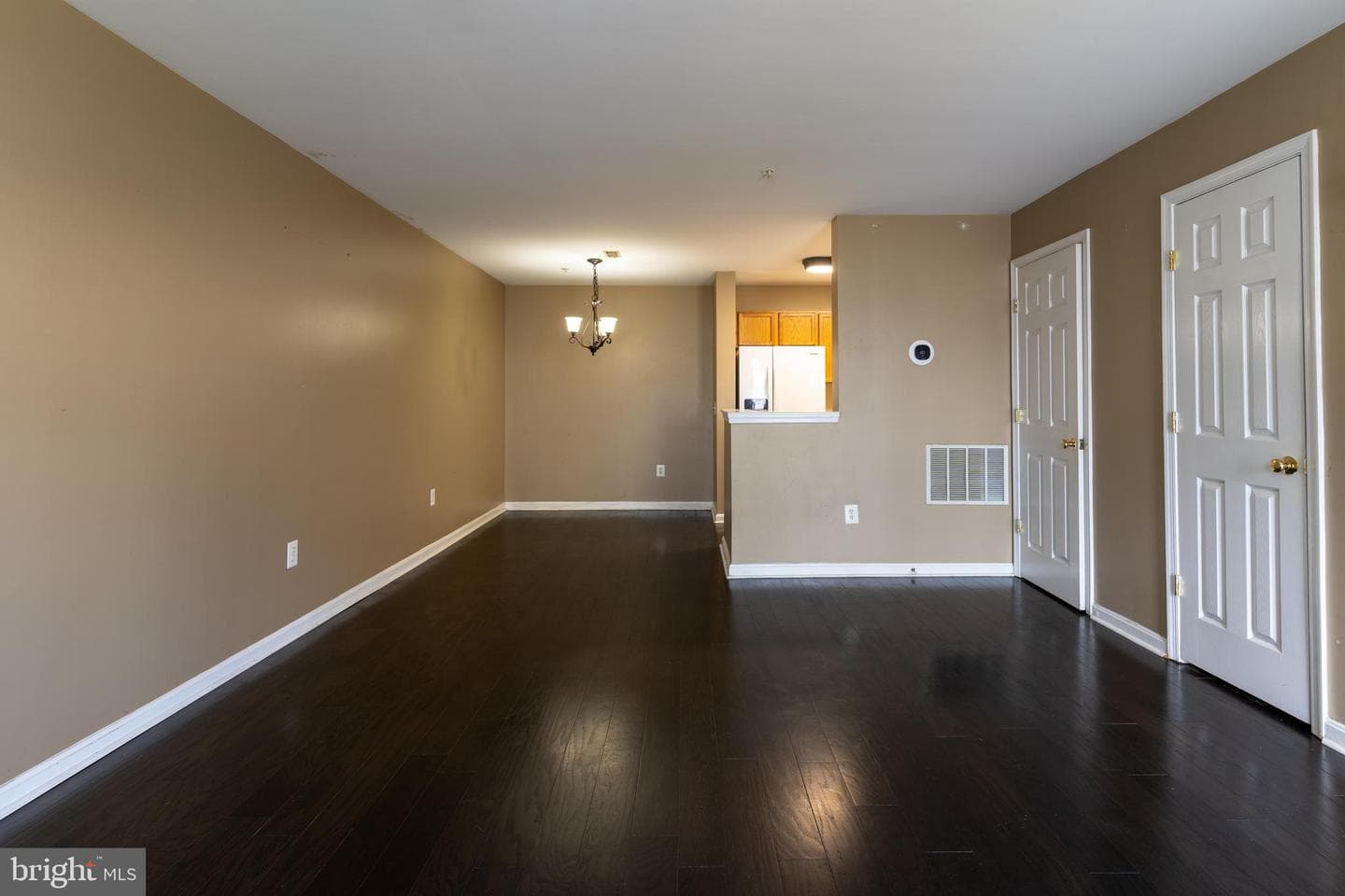 657 Sprite Way photo 3