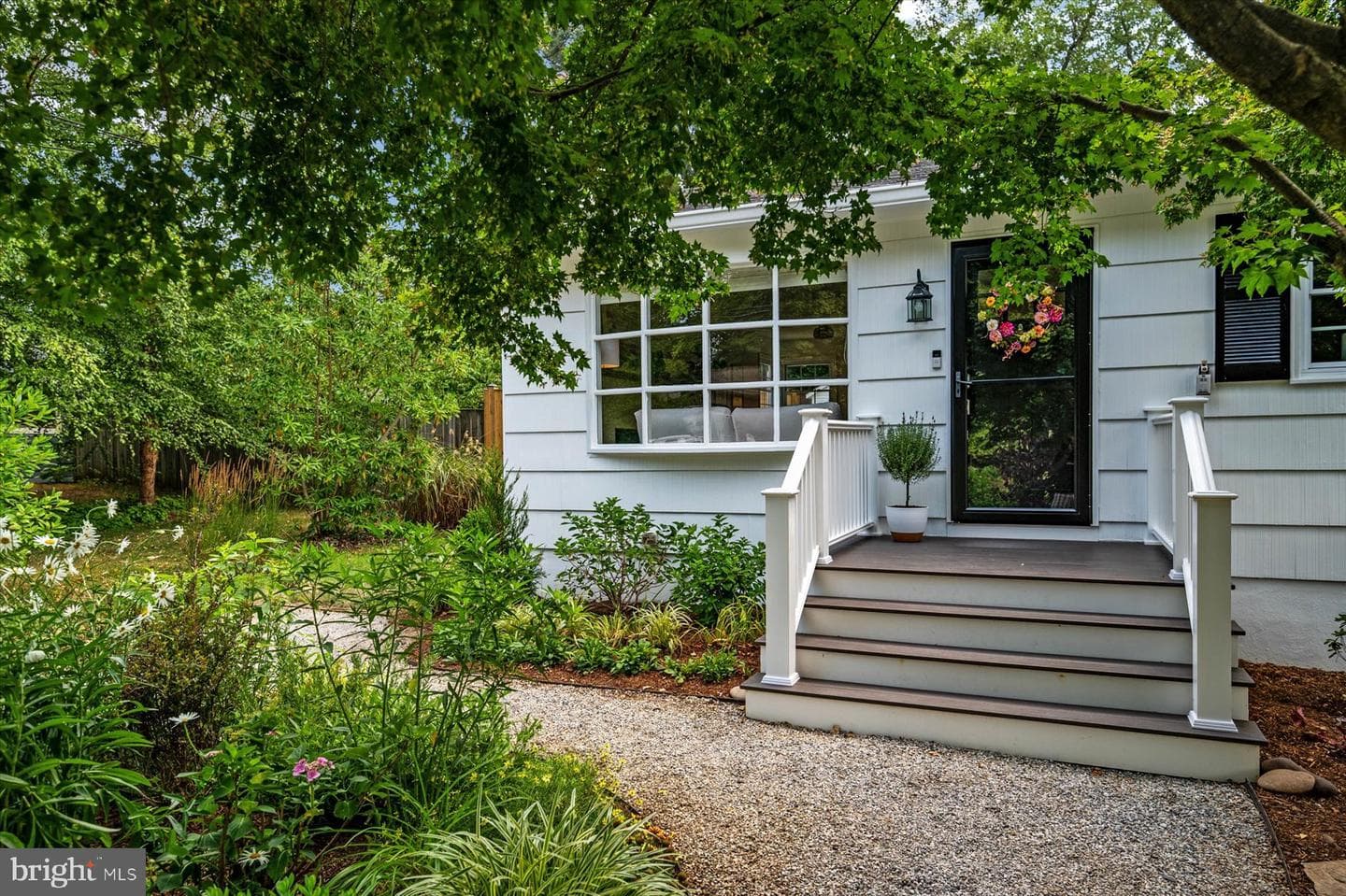 107 Great Lake Drive photo 2