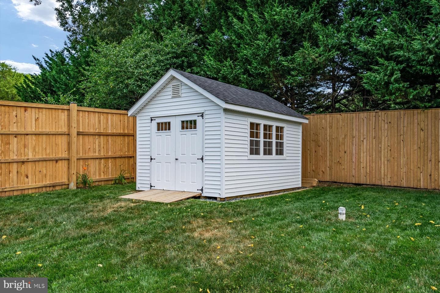 107 Great Lake Drive photo 31