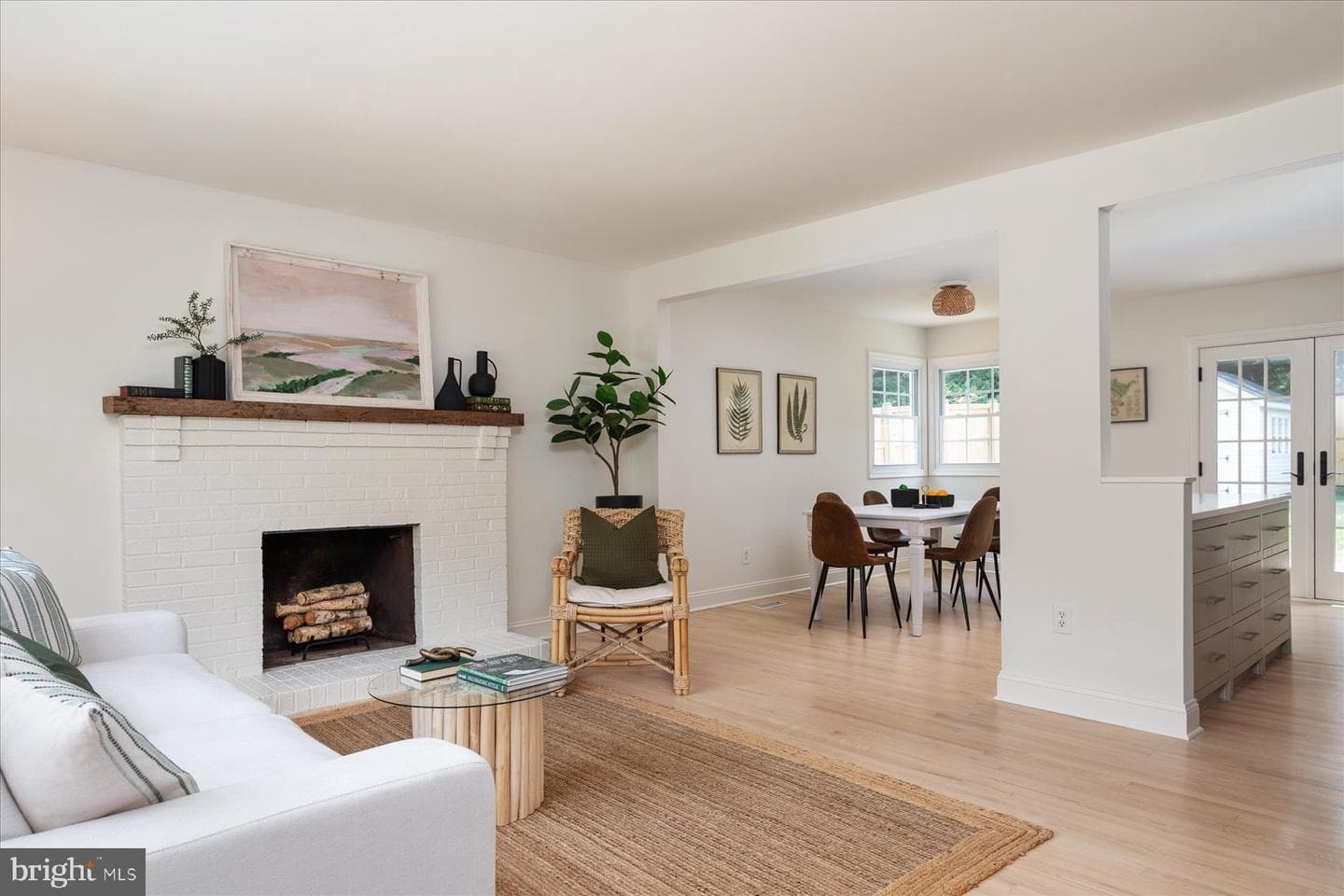 107 Great Lake Drive photo 4