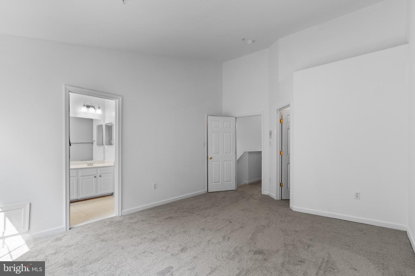 8048 Pennington Drive photo 13