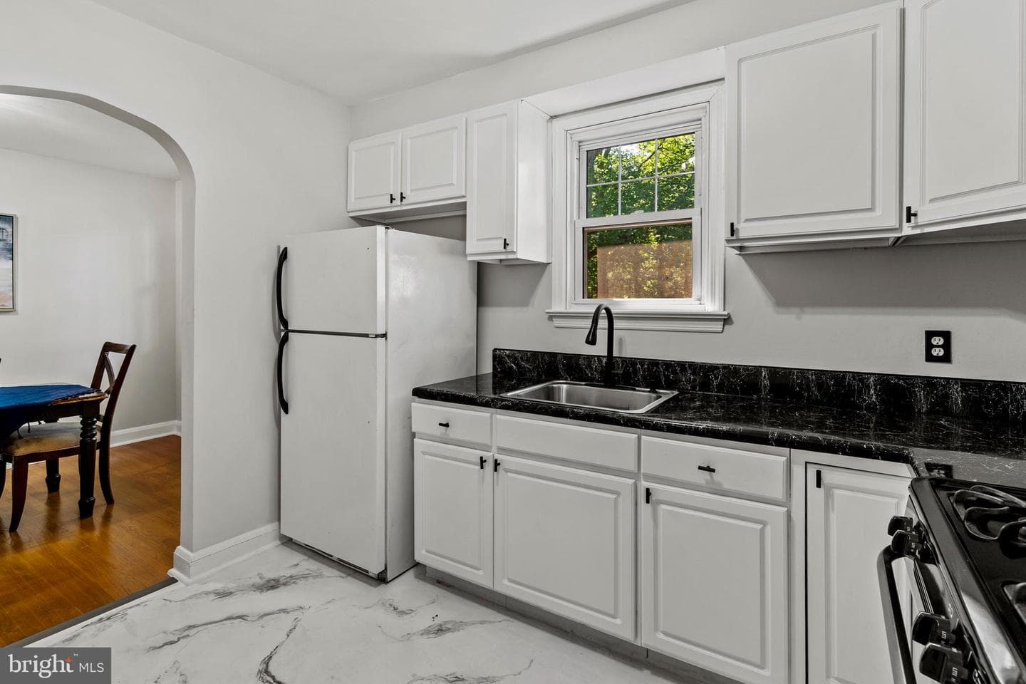 107 Phelps Avenue photo 10