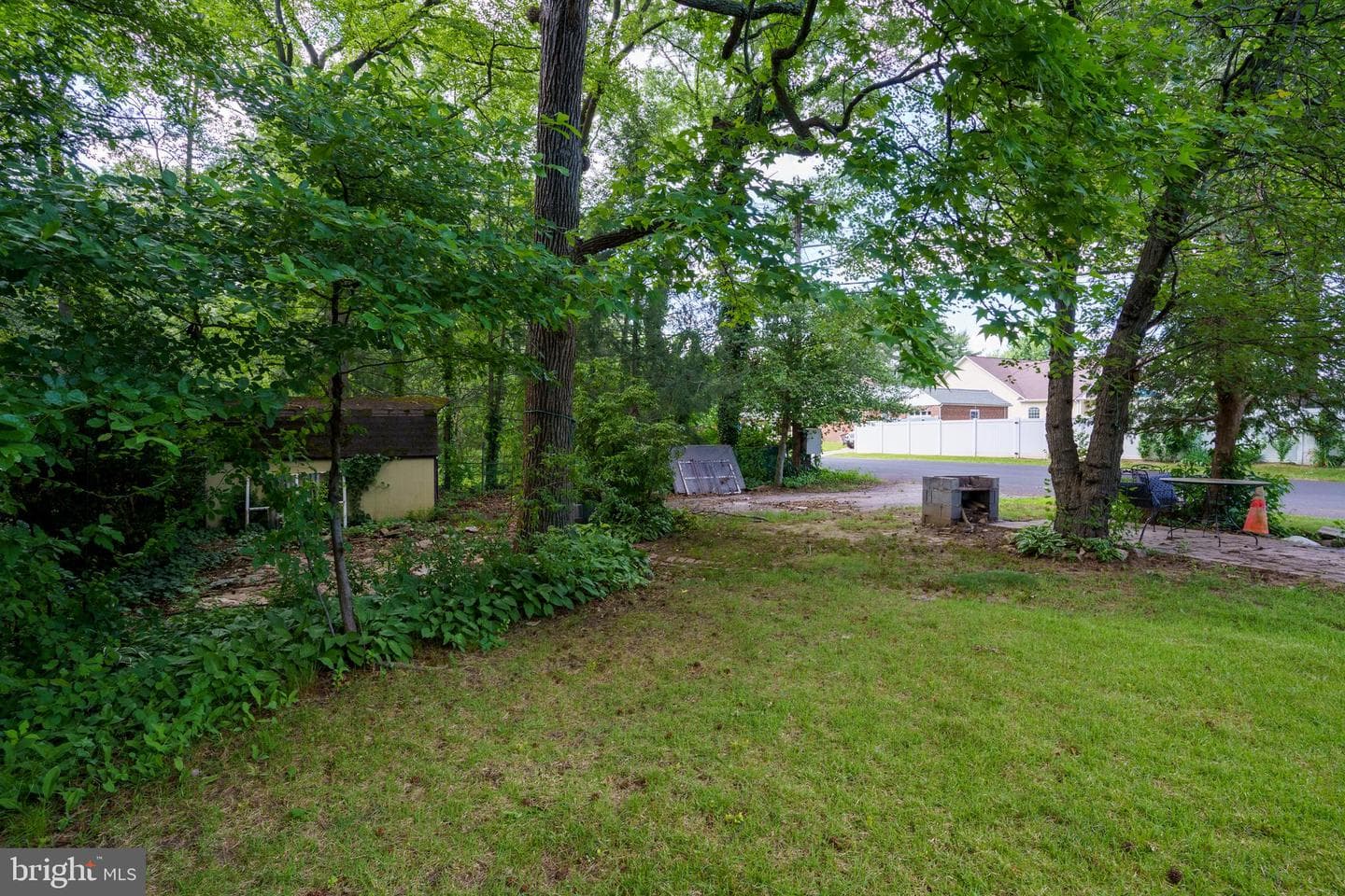 107 Phelps Avenue photo 27