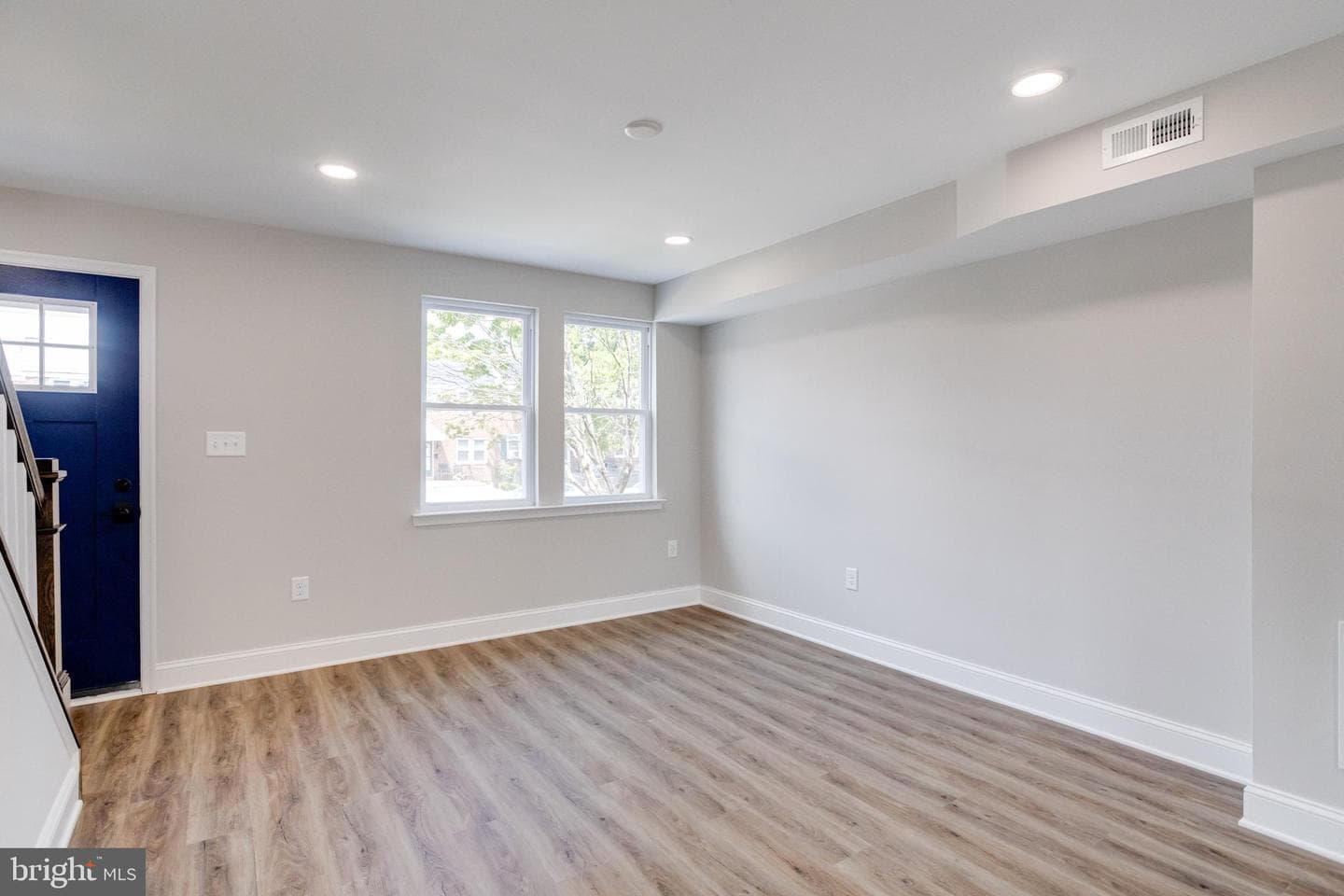 131 W Meadow Road photo 10
