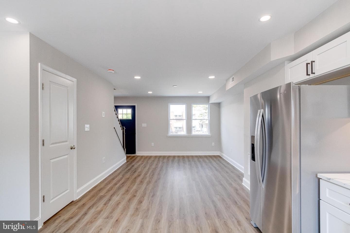 131 W Meadow Road photo 16