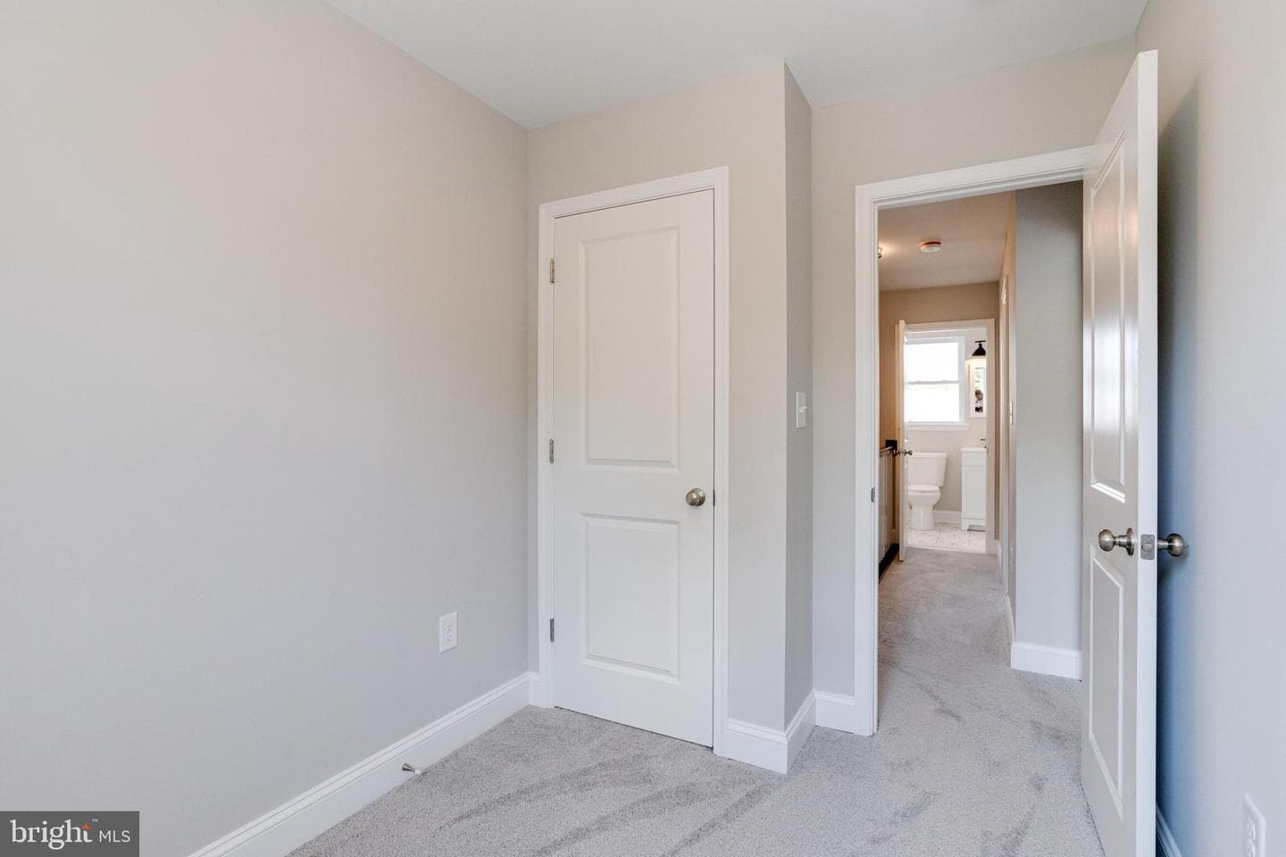 131 W Meadow Road photo 22