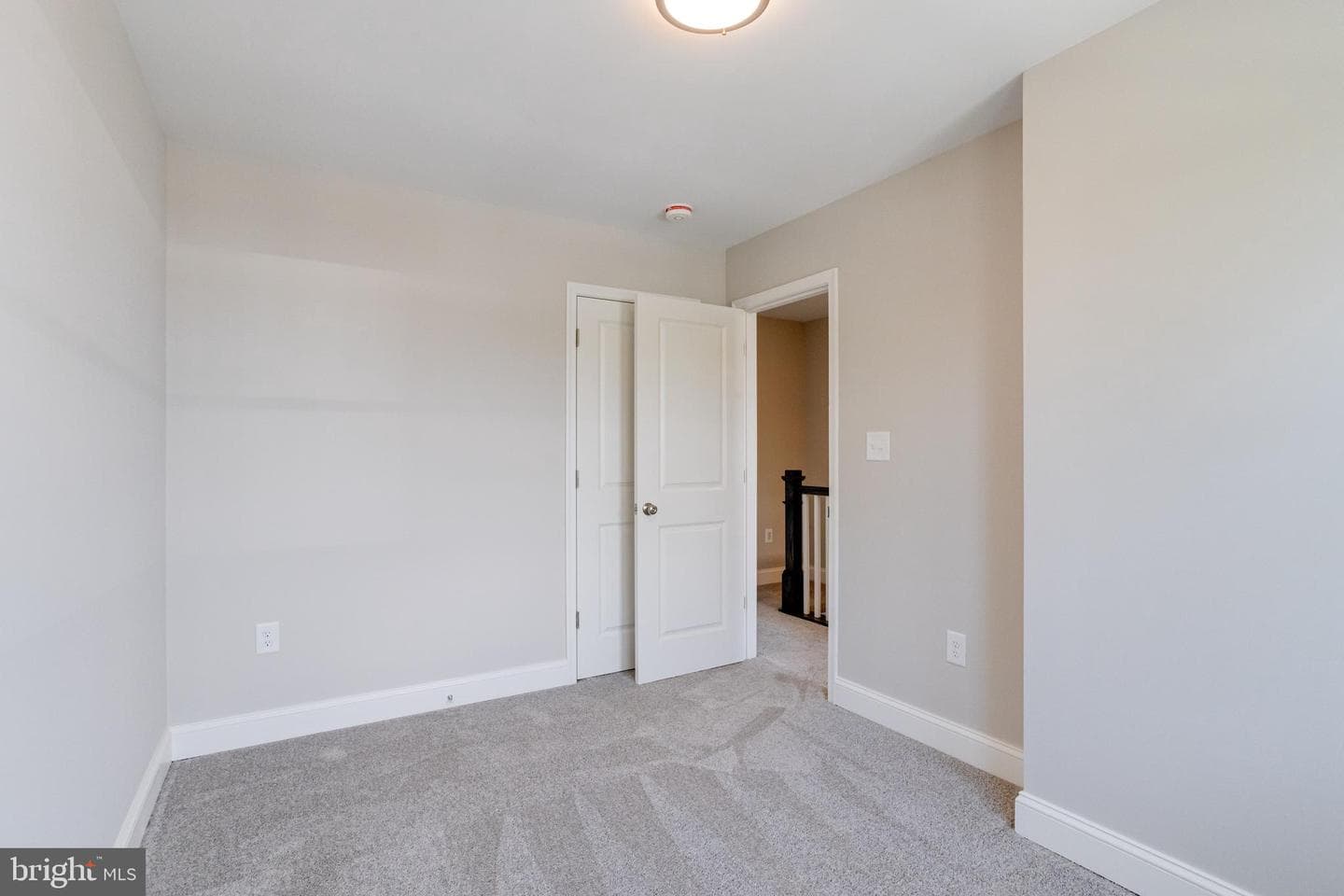 131 W Meadow Road photo 27