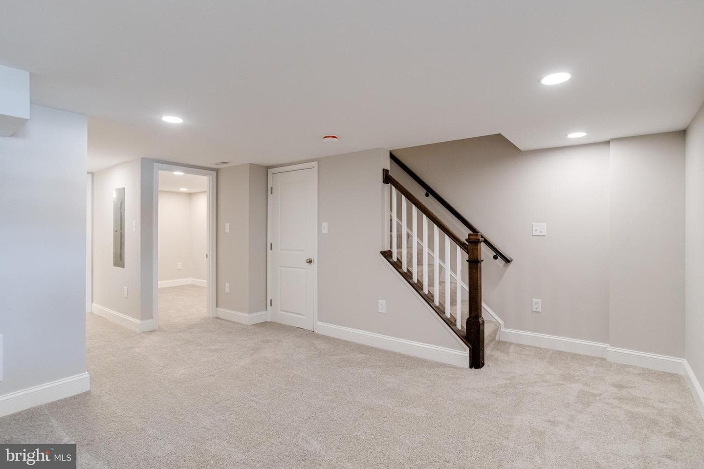 131 W Meadow Road photo 32