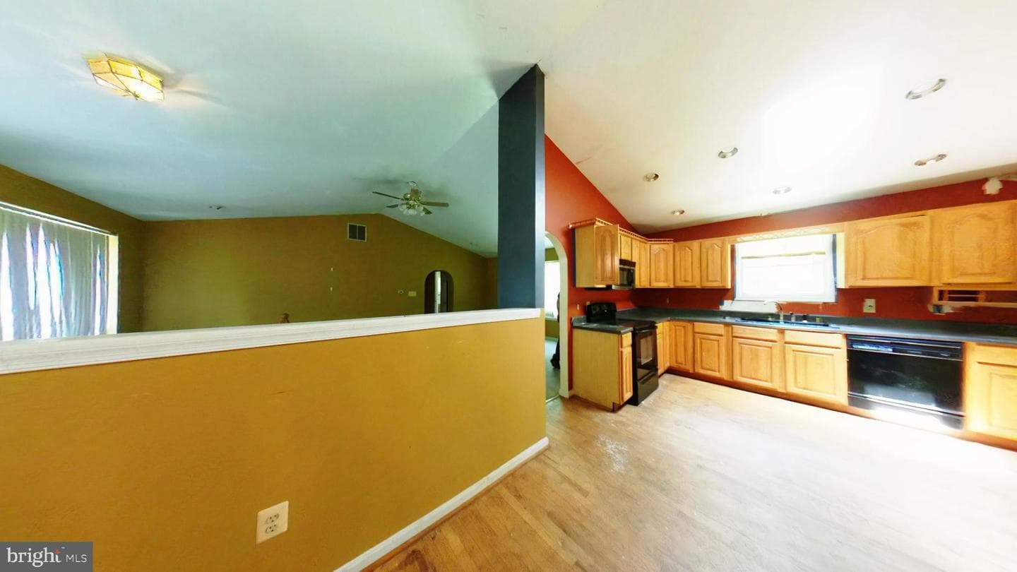 2667 Evergreen Road photo 4