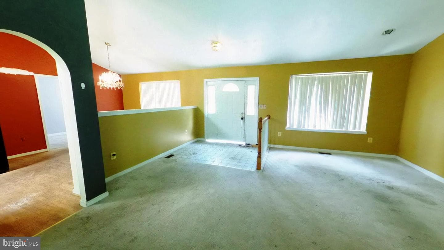 2667 Evergreen Road photo 8