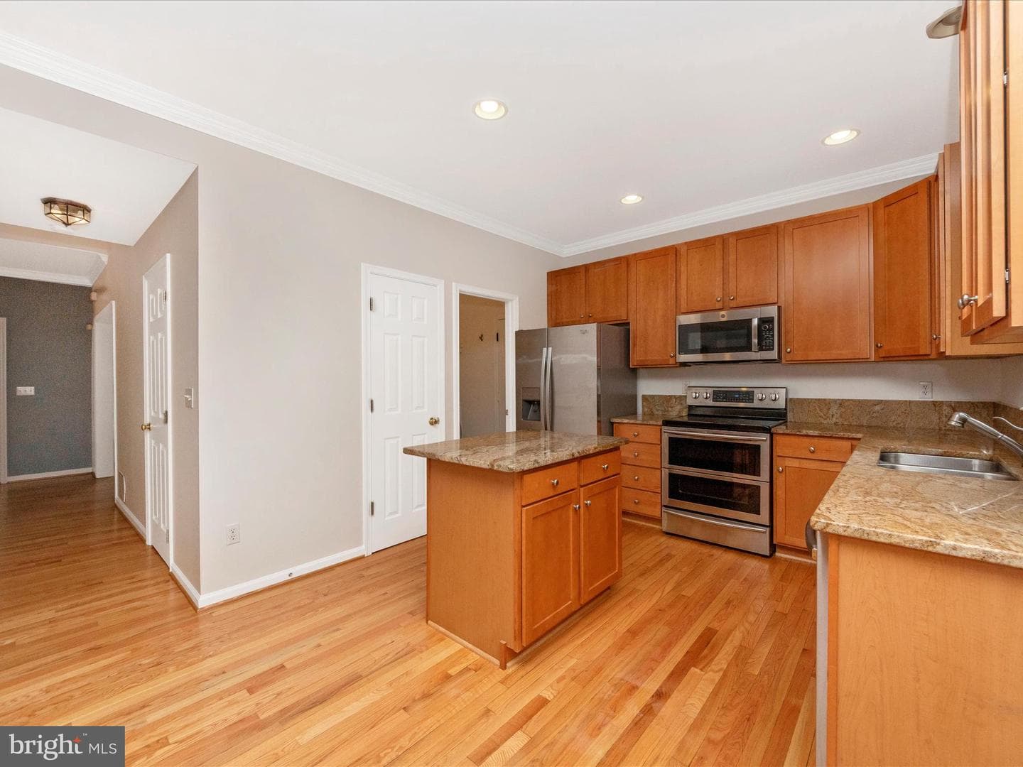 105 Hillsmere Court photo 14