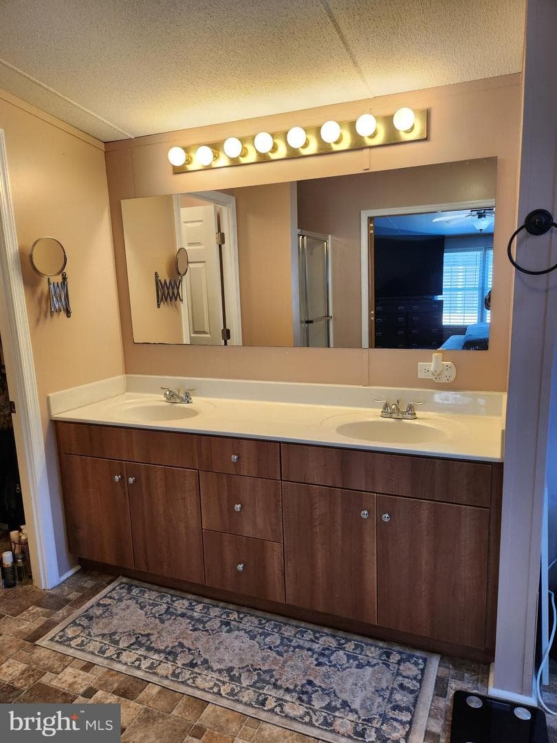 156 Jaguar Drive photo 14