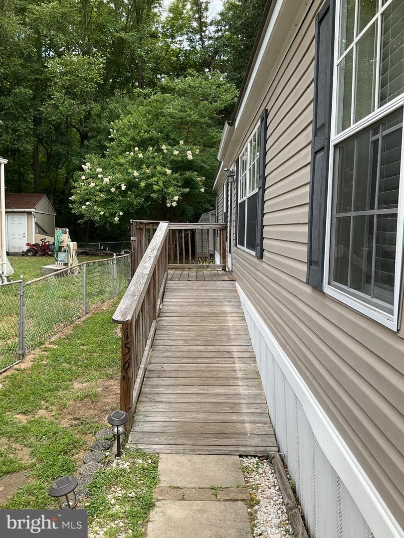 156 Jaguar Drive photo 2