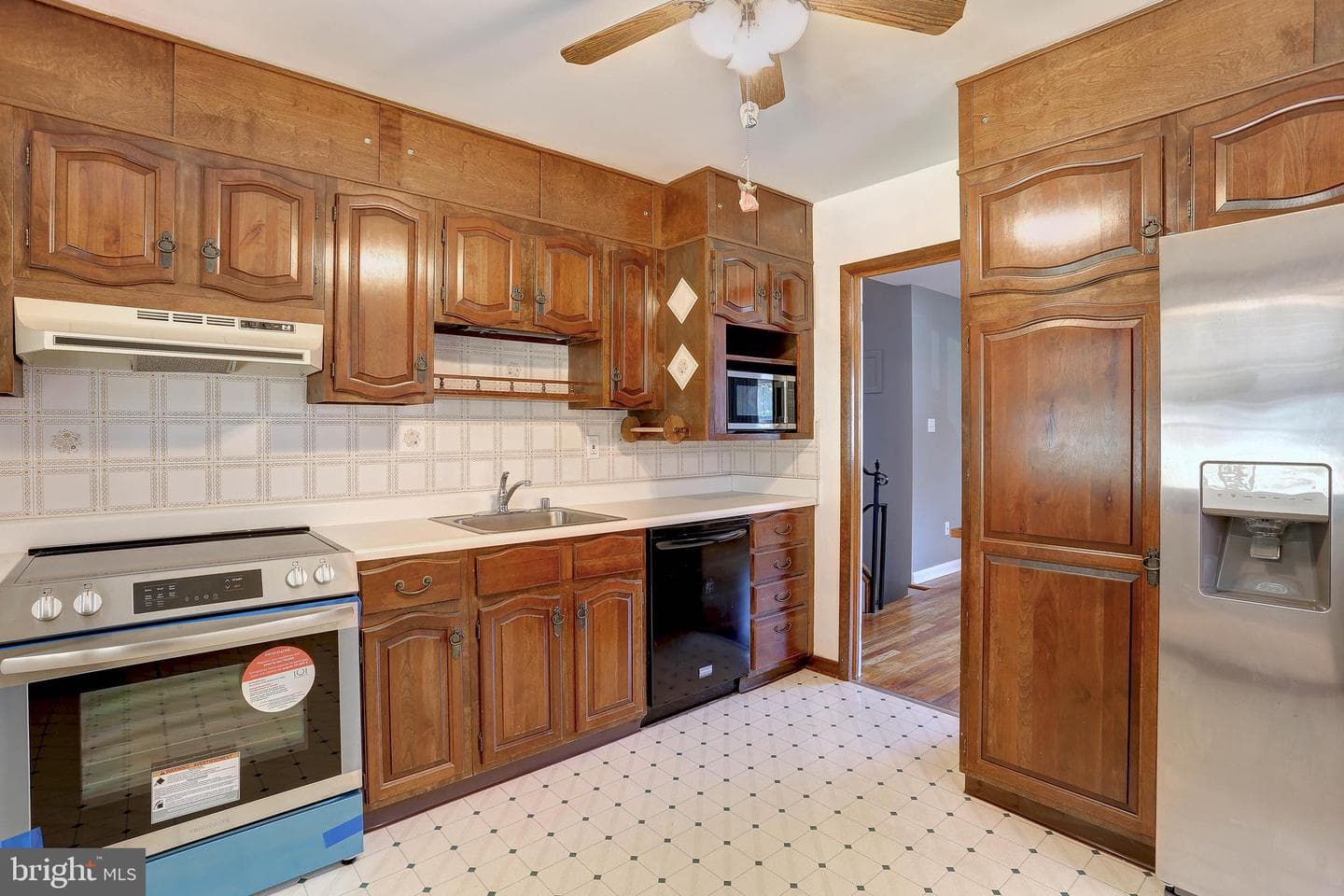 8434 Bay Drive photo 12