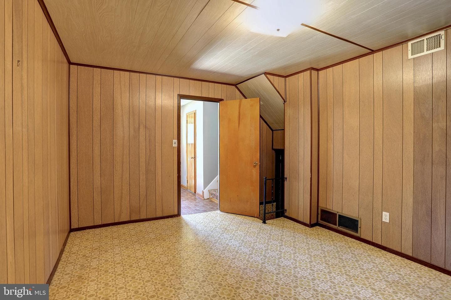8434 Bay Drive photo 23