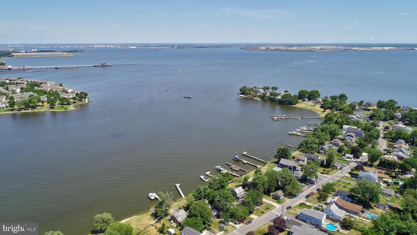 8434 Bay Drive photo 4