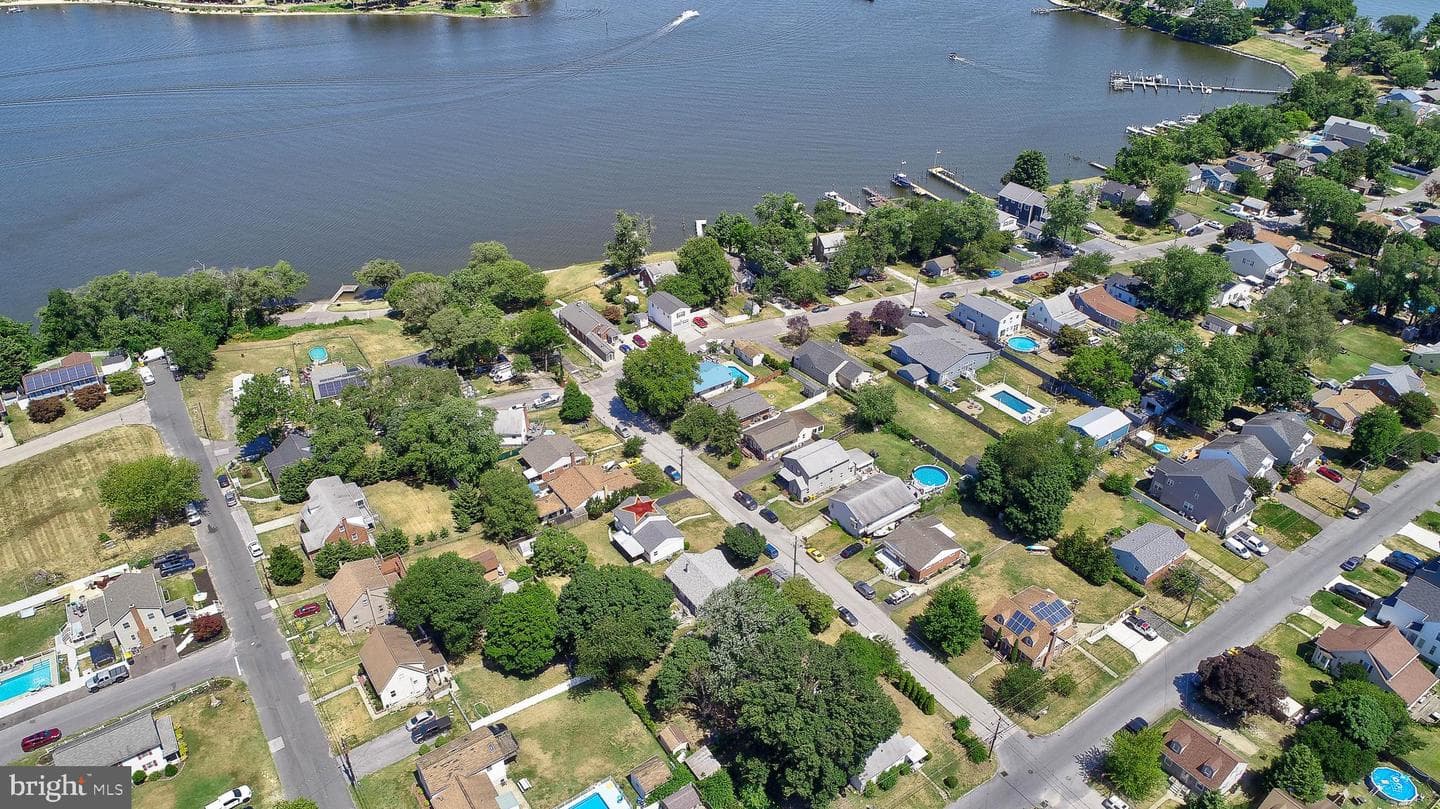 8434 Bay Drive photo 45