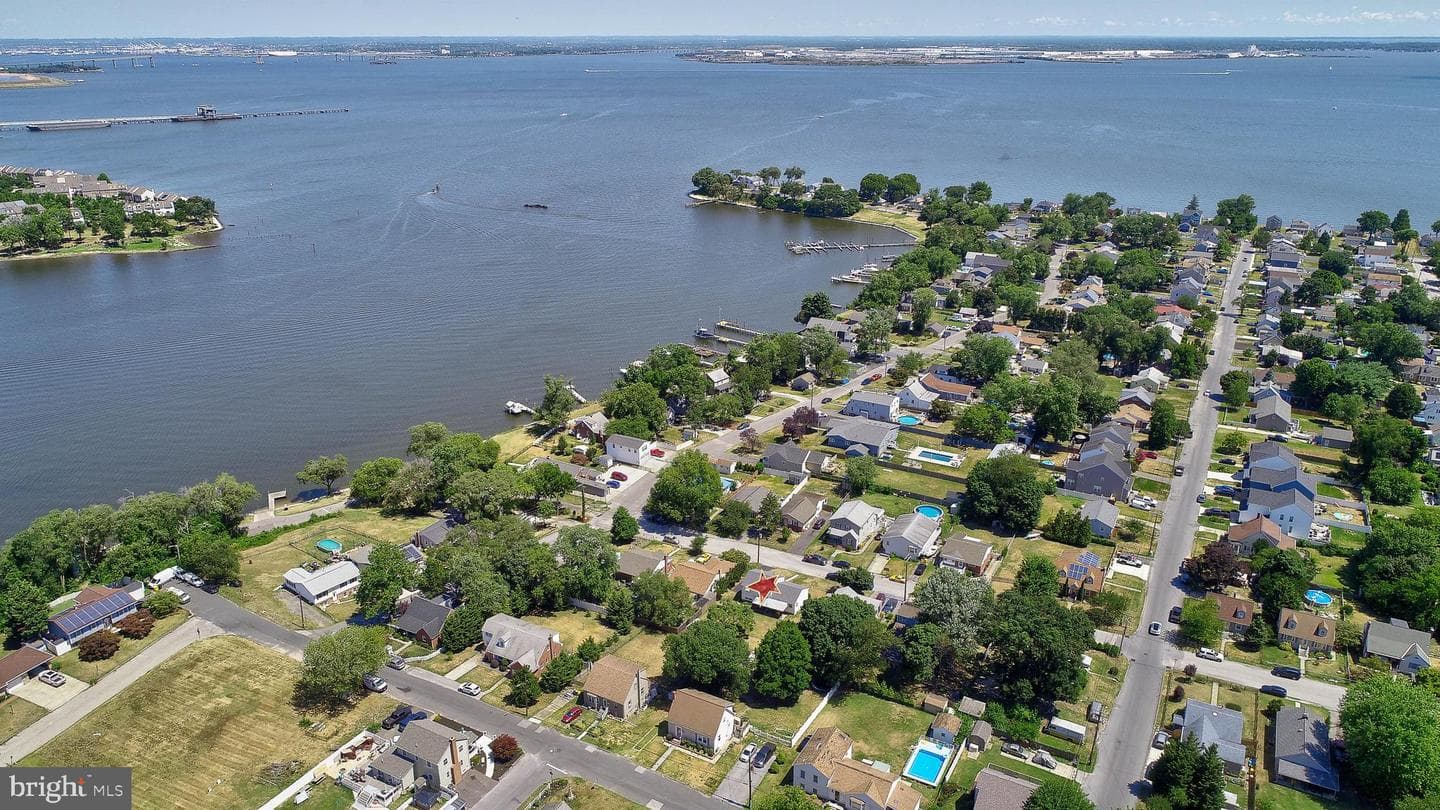 8434 Bay Drive photo 46
