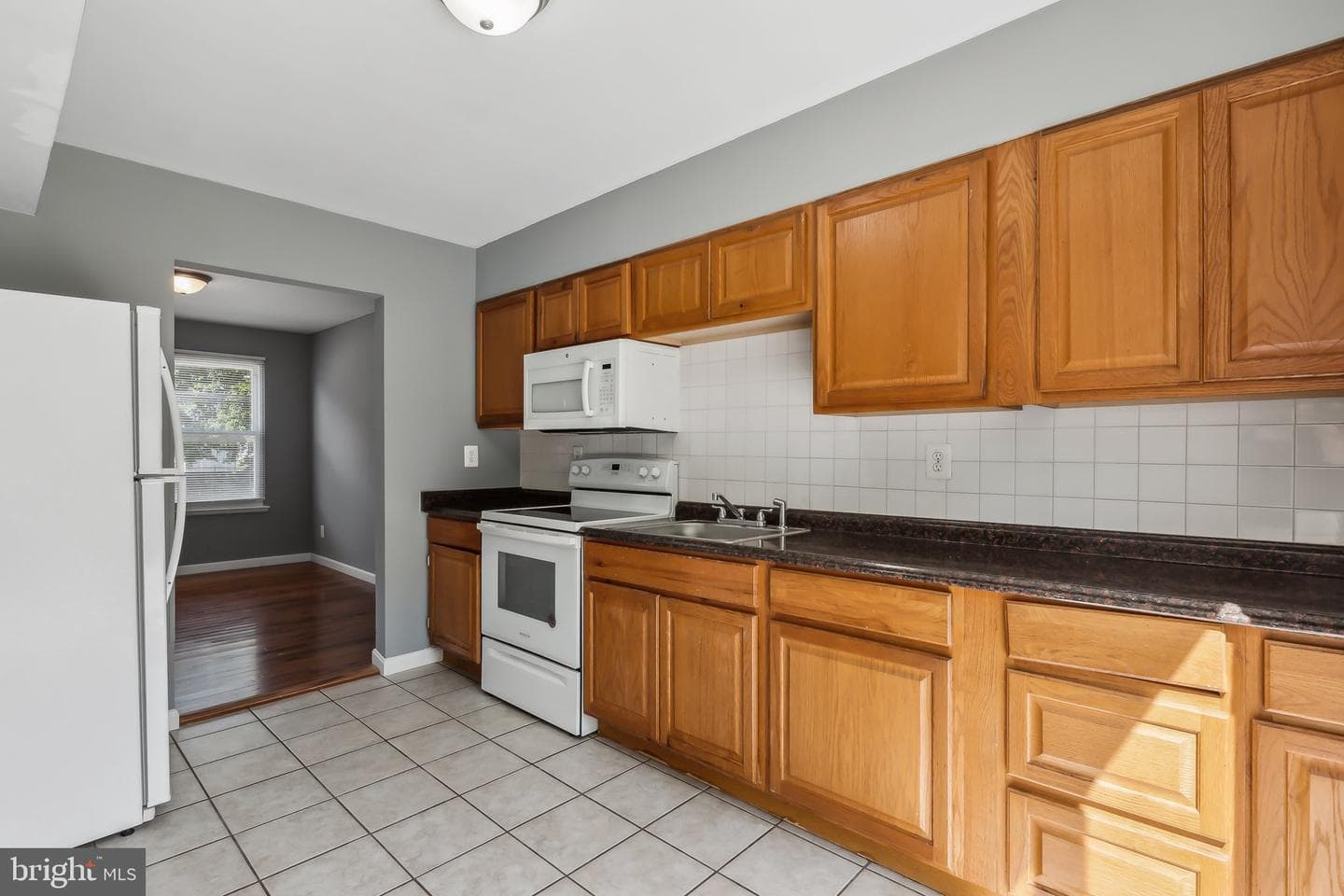 1112 Forest Drive photo 10