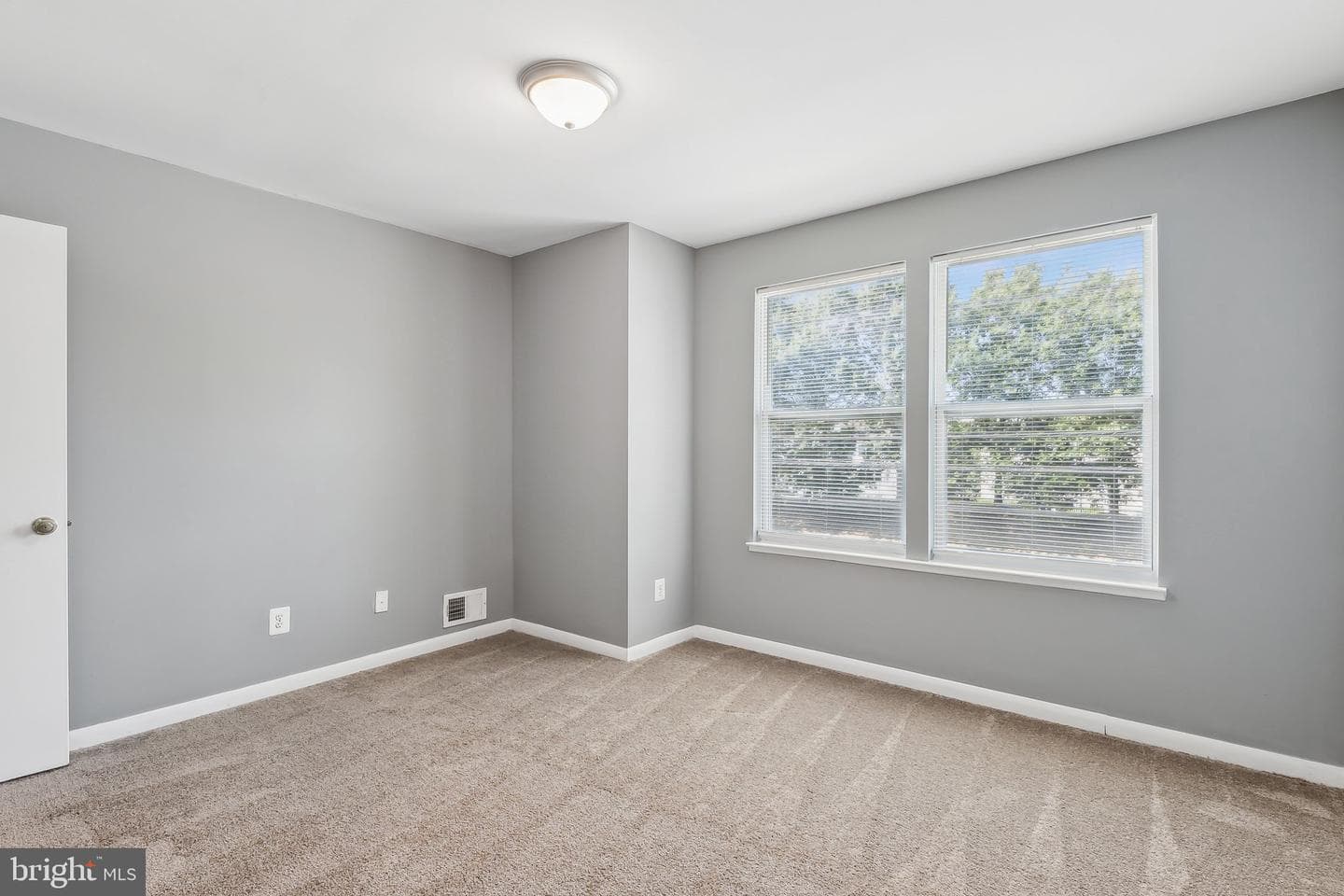 1112 Forest Drive photo 13