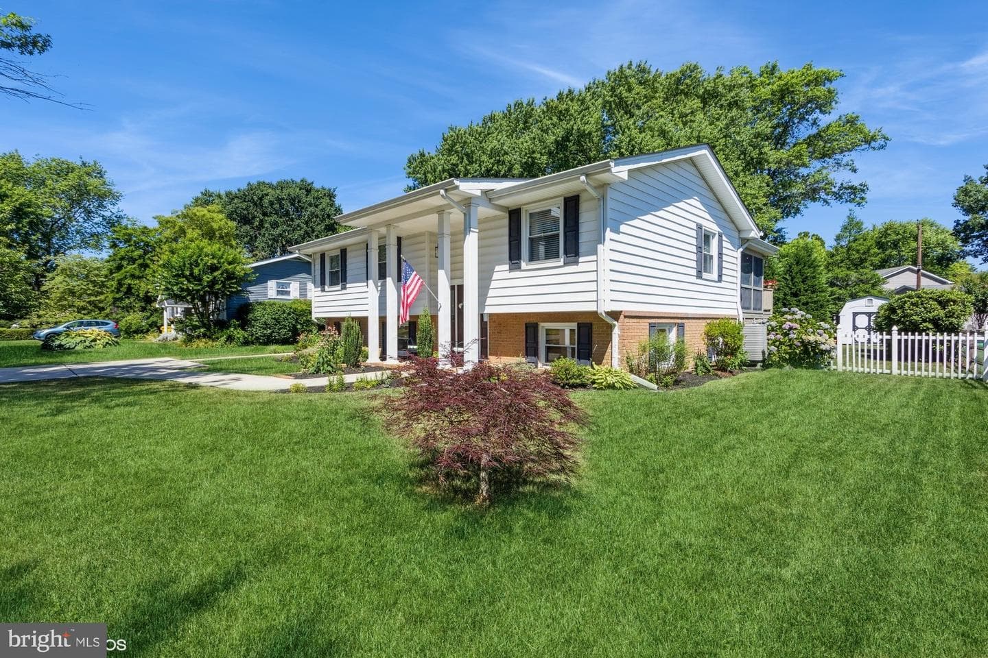 602 Edwards Road photo 2
