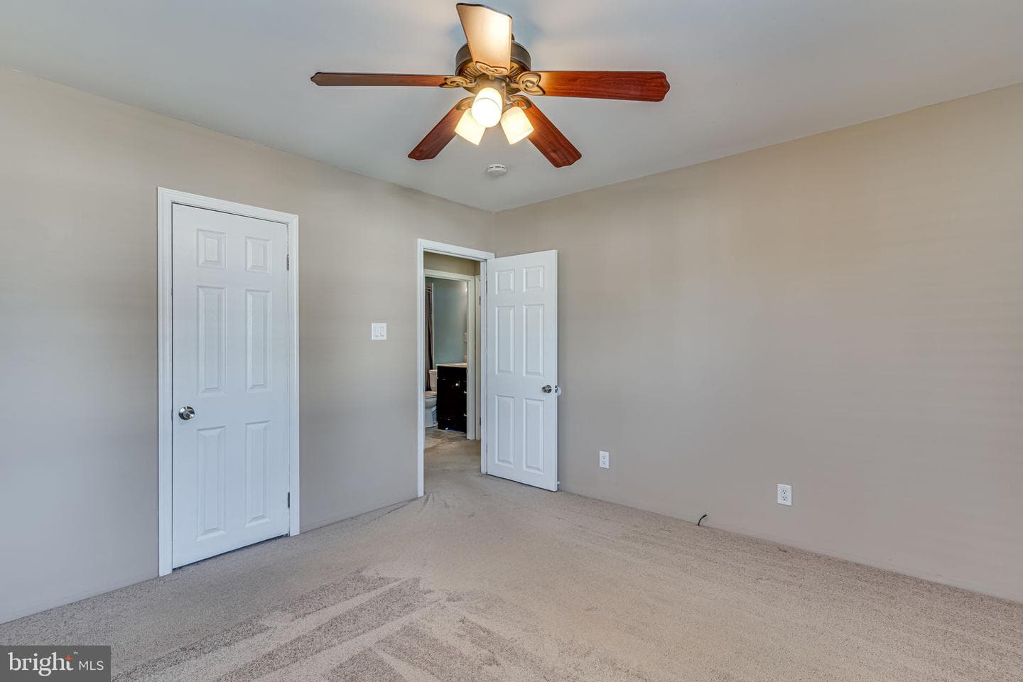 553 Munroe Circle photo 18