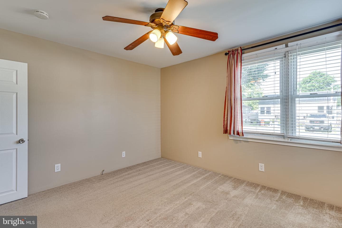 553 Munroe Circle photo 20