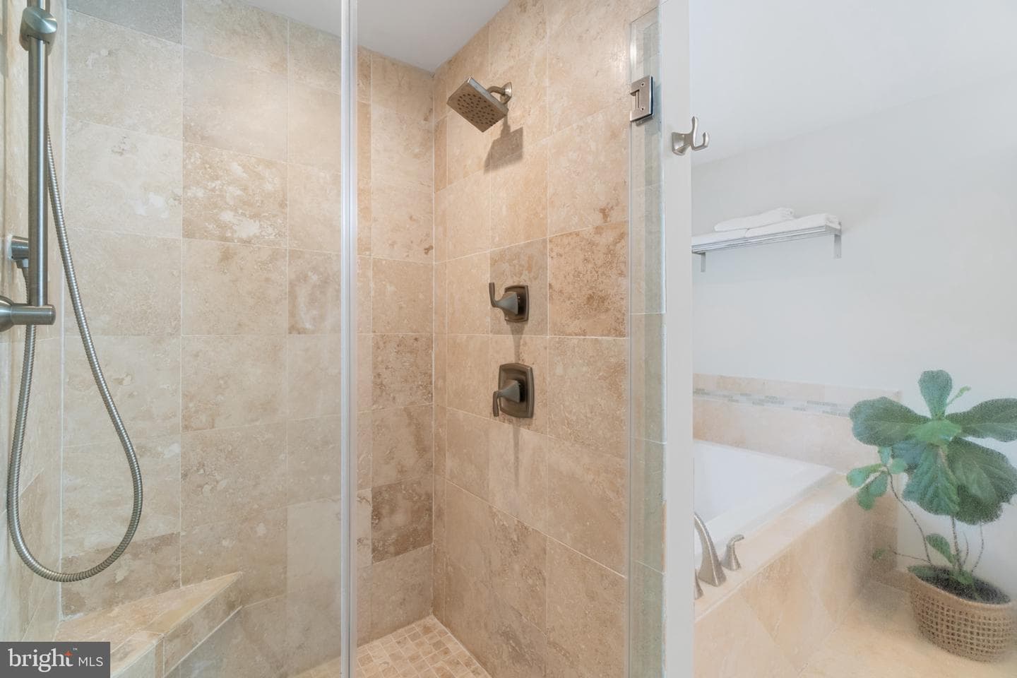 1432 Oak Bluff Road photo 23