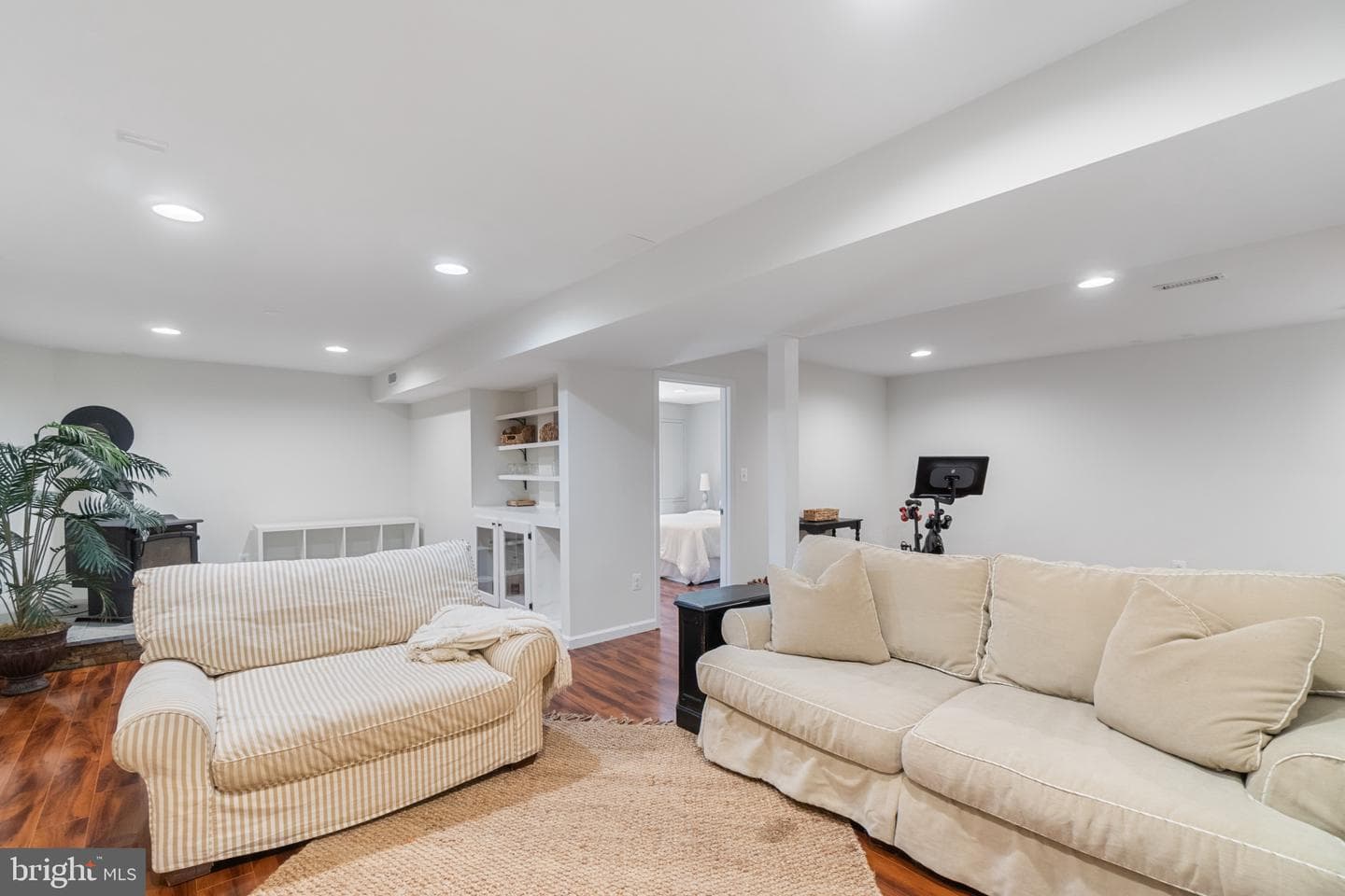 1432 Oak Bluff Road photo 32
