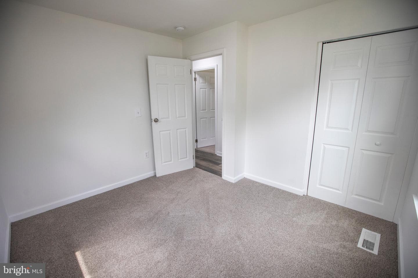 902 Sunny Brook Court photo 20