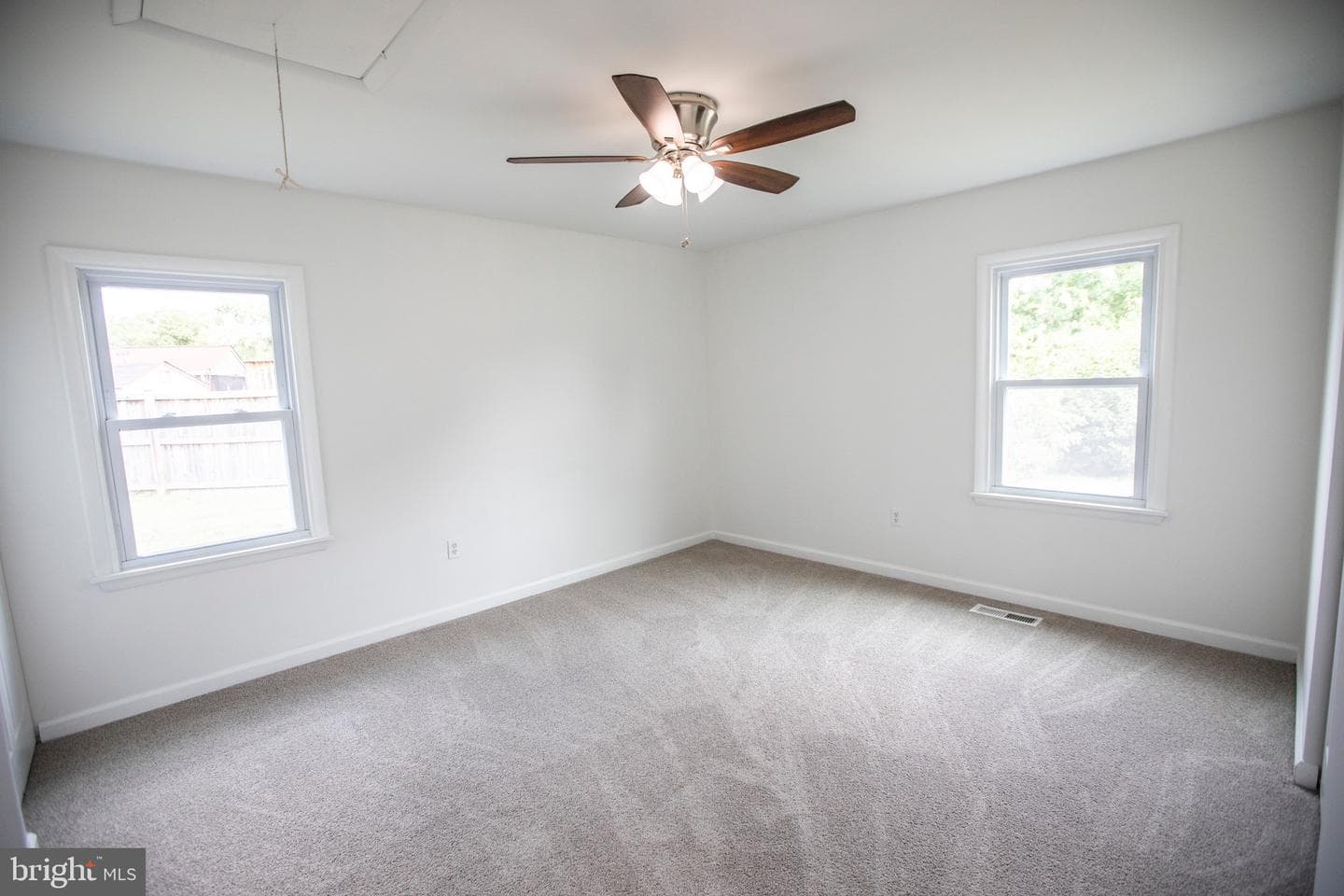 902 Sunny Brook Court photo 21