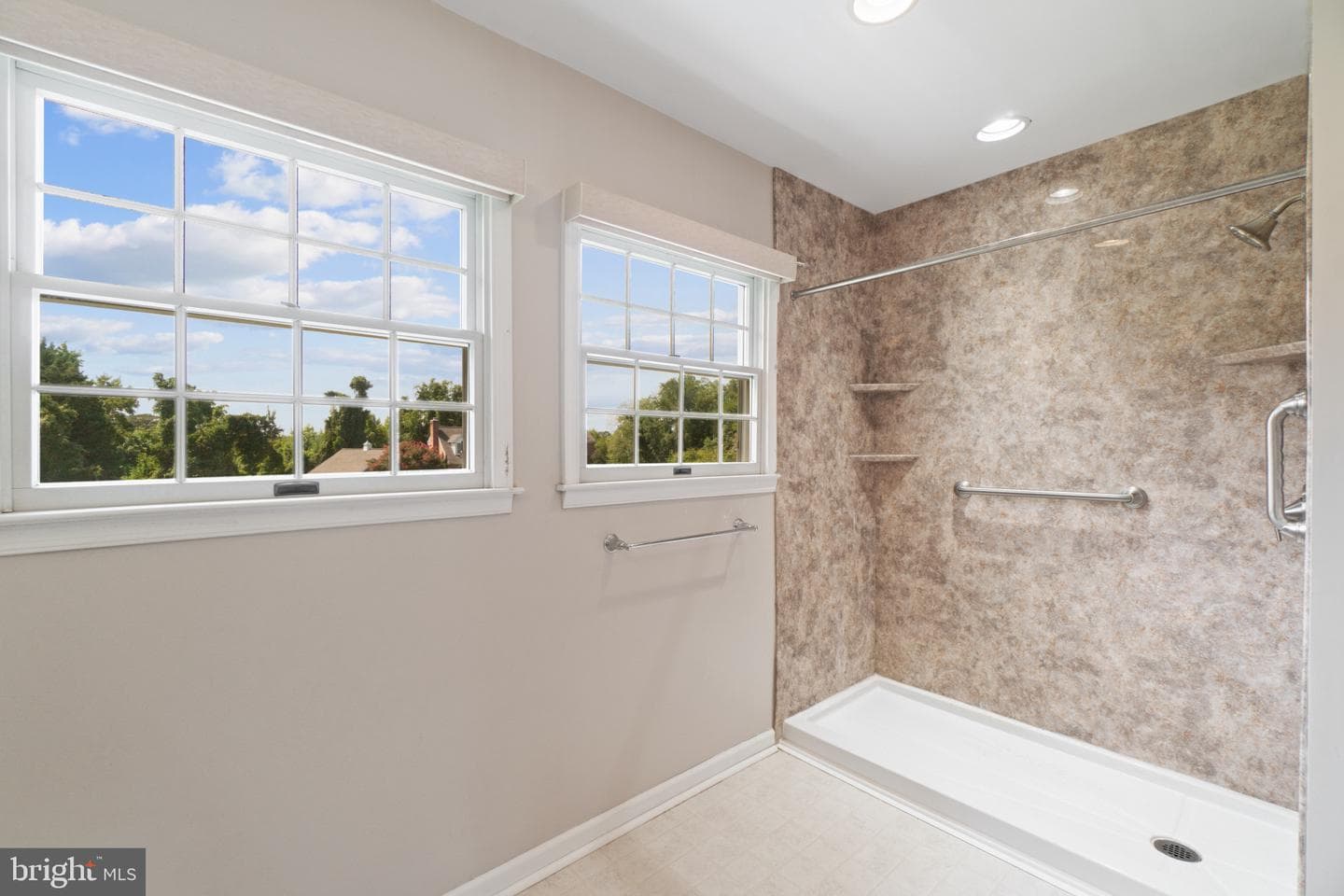 5 Poplar Point Road photo 20