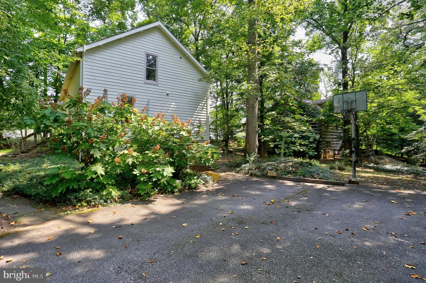 2721 Poplar Lane photo 3