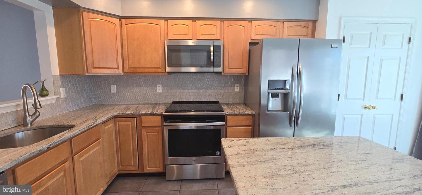 288 Saint Michaels Circle photo 4