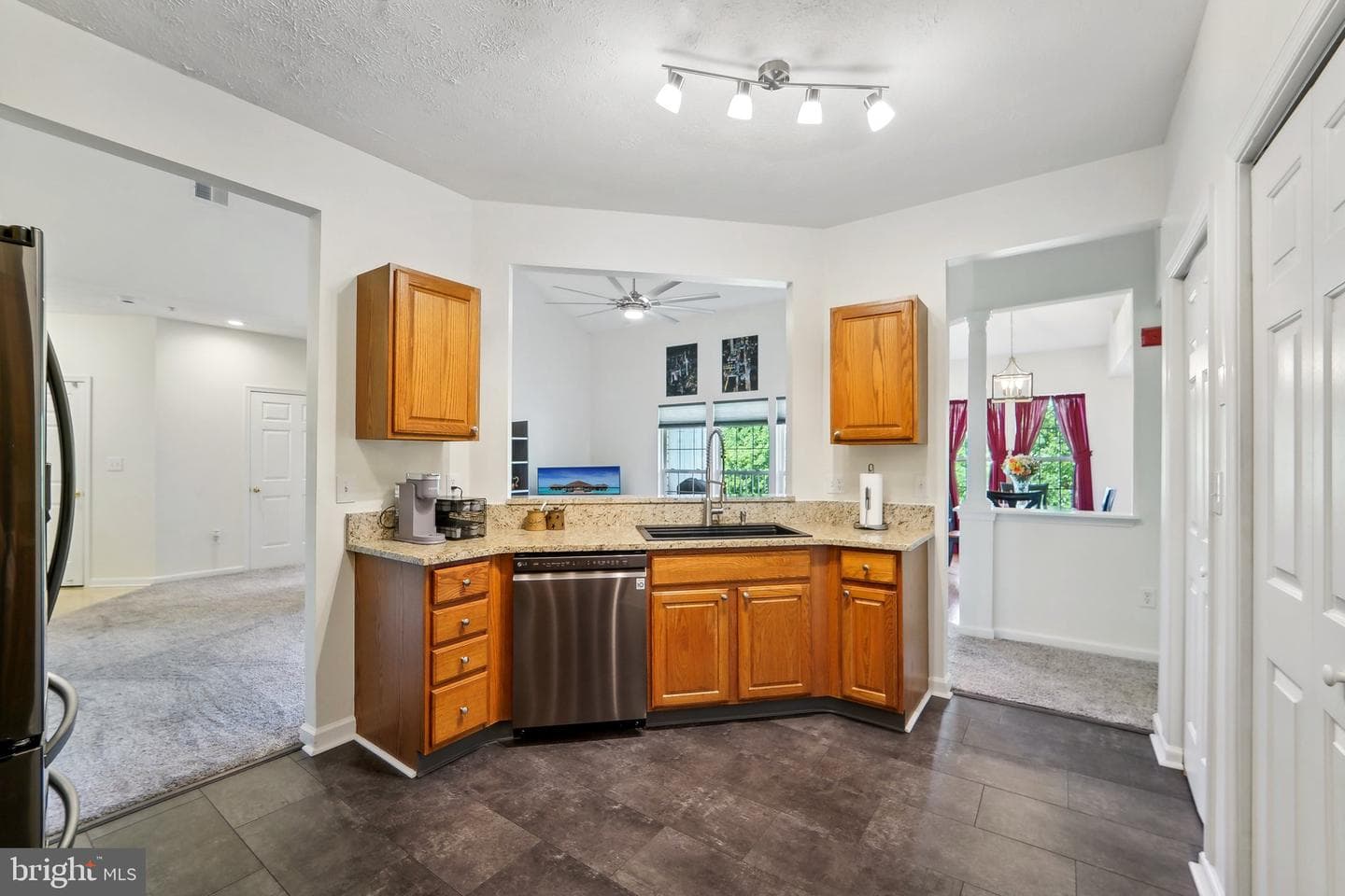 2406 Chestnut Terrace Court #303 photo 11