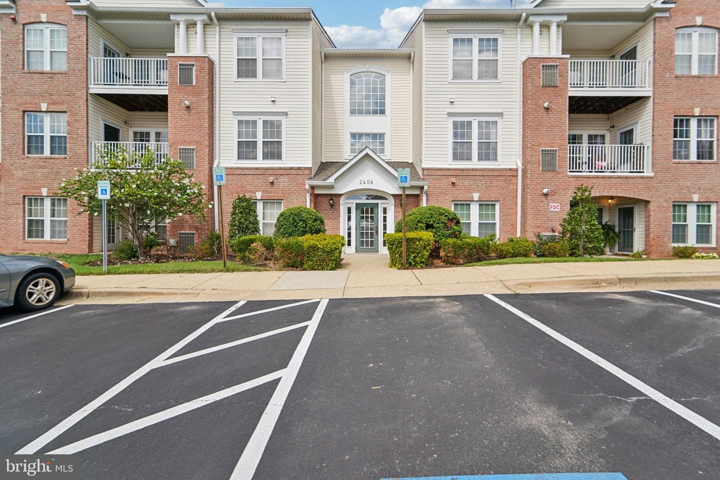 2406 Chestnut Terrace Court #303 photo 26