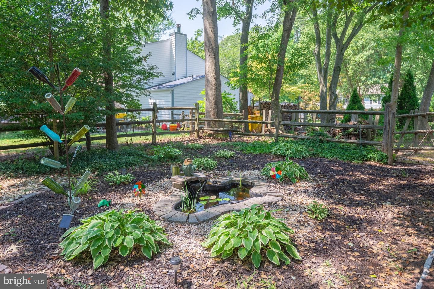785 Blenheim Court photo 34